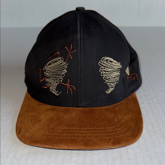 Warner Bros. Studio Store Tasmanian Devil Trucker Hat - Picture 1 of 6